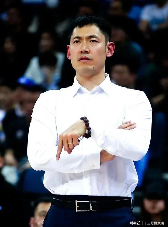 北控闵鹿蕾因个人原因辞职聘请张庆鹏担任主教练(闵鹿蕾简历)