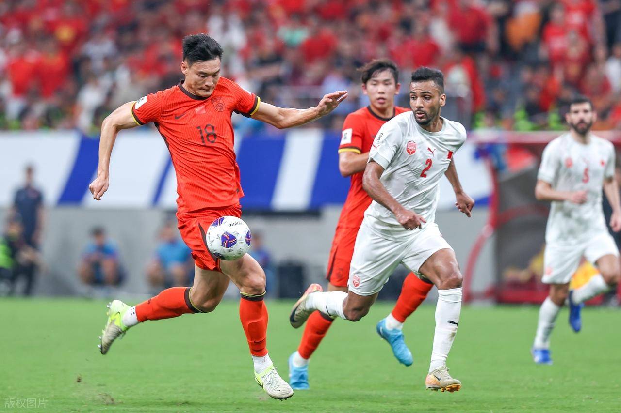 15:00播东亚杯国足VS中国香港底线不能输球的简单介绍