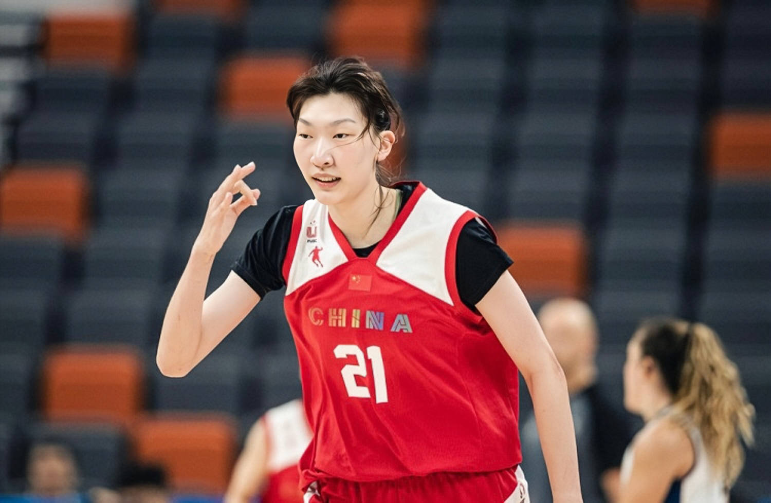 女篮亚洲杯-张子宇8中8韩旭18+12中国擒韩国2连胜(女篮张子宇全运打球视频)