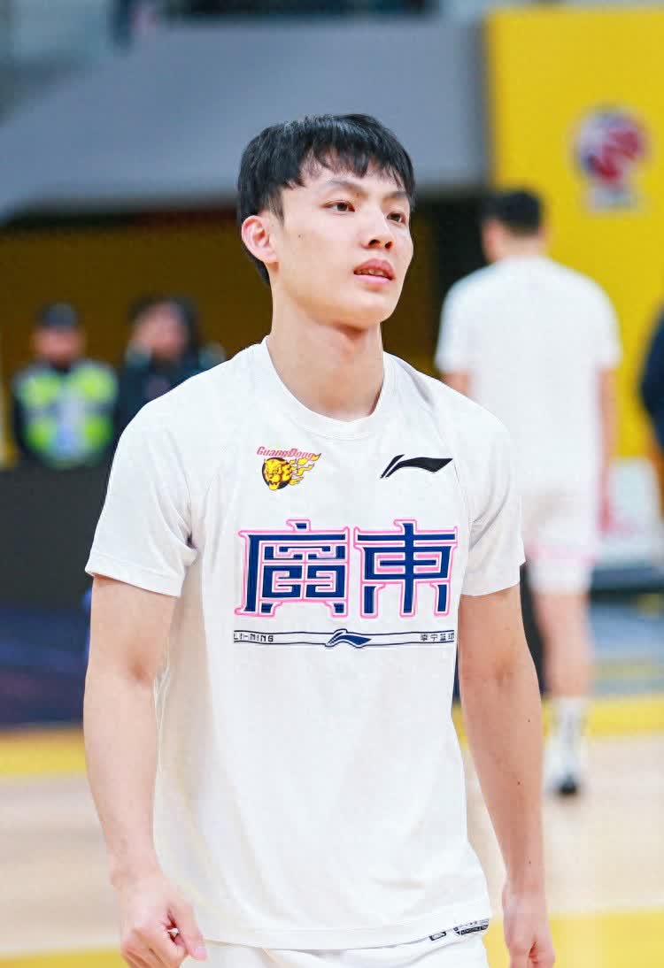 开云体育网页版-广东队客场再胜北京，取得必胜之机(广东队对北京队比赛视频)